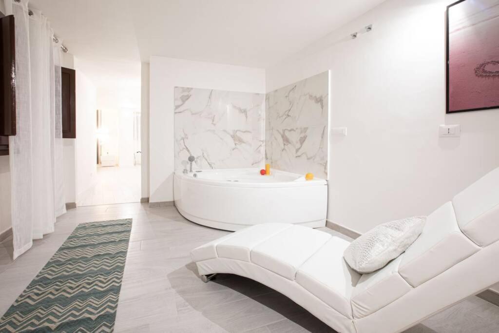 Unforgettable Split Level Jacuzzi Suite Navona - Top Collection Roma Eksteriør bilde