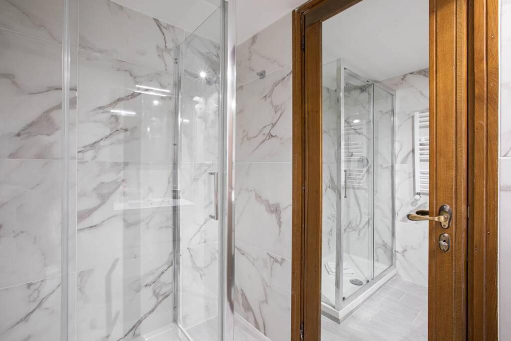 Unforgettable Split Level Jacuzzi Suite Navona - Top Collection Roma Eksteriør bilde