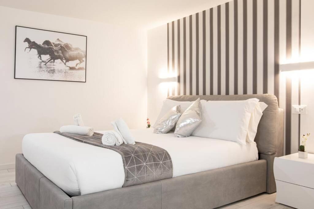 Unforgettable Split Level Jacuzzi Suite Navona - Top Collection Roma Eksteriør bilde